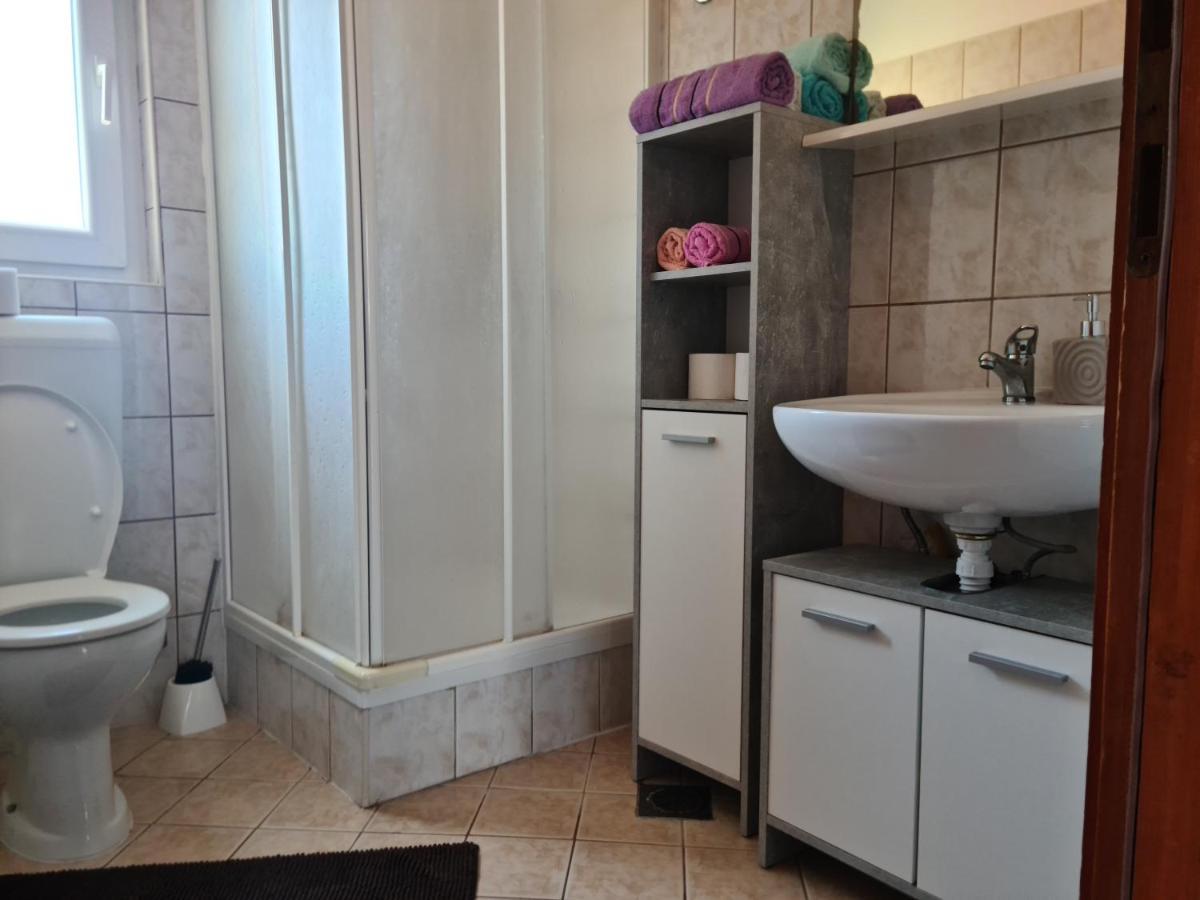 Apartmani Junto Preko Exterior foto
